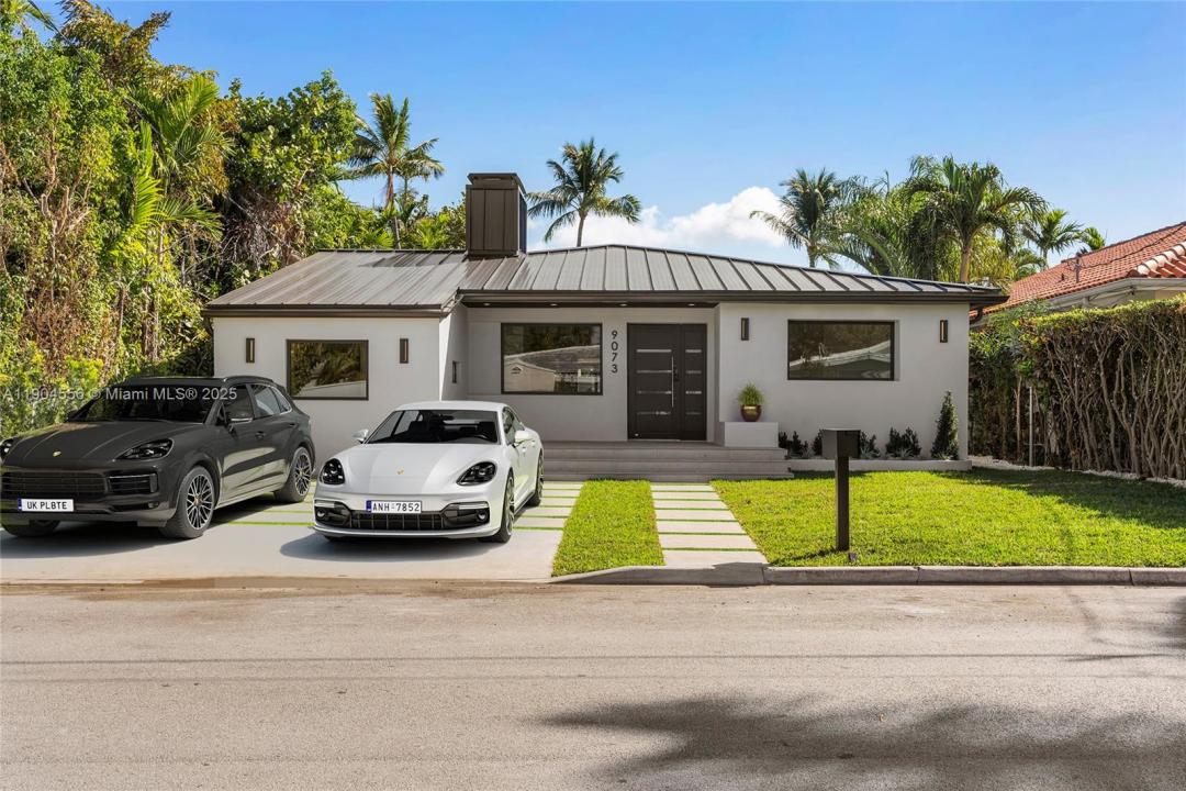 9073 Dickens Ave, Surfside, פלורידה 33154, ארצות הברית של אמריקה