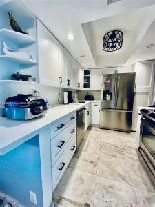 20355 NE 34th Ct 1622, Aventura, Florida 33180, USA