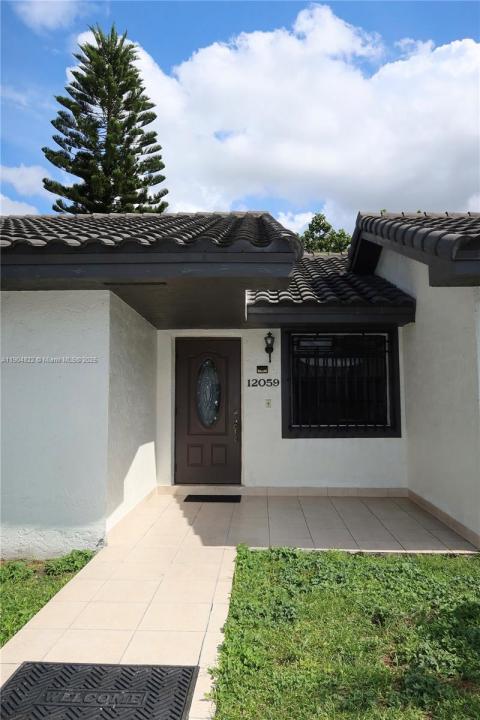 12059 SW 10th St 201, Miami, Florida 33184