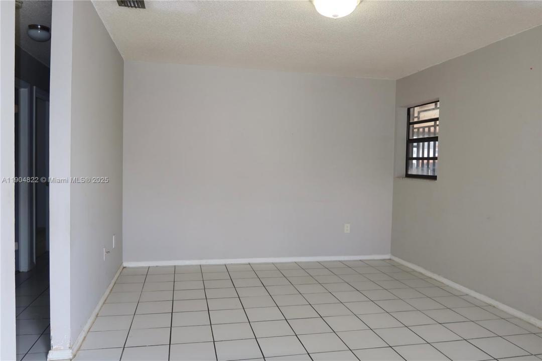 12059 SW 10th St 201, Miami, Florida 33184