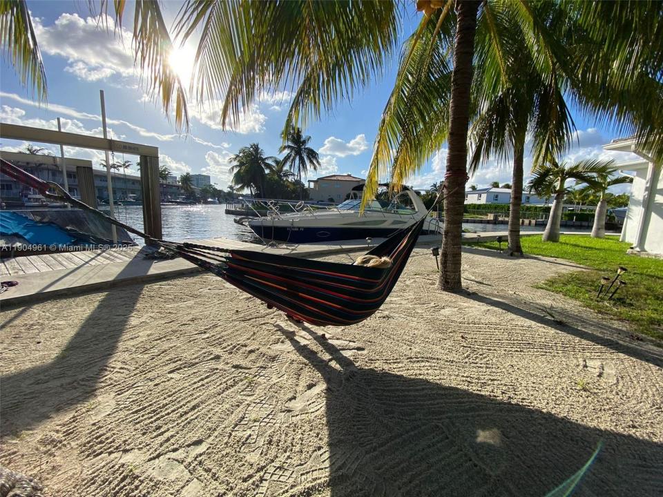 12388 N Bayshore Dr NA, North Miami, Florida 33181, HOA KỲ