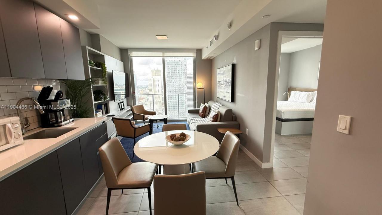 227 NE 2nd St 3104, Miami, Florida 33132, HOA KỲ