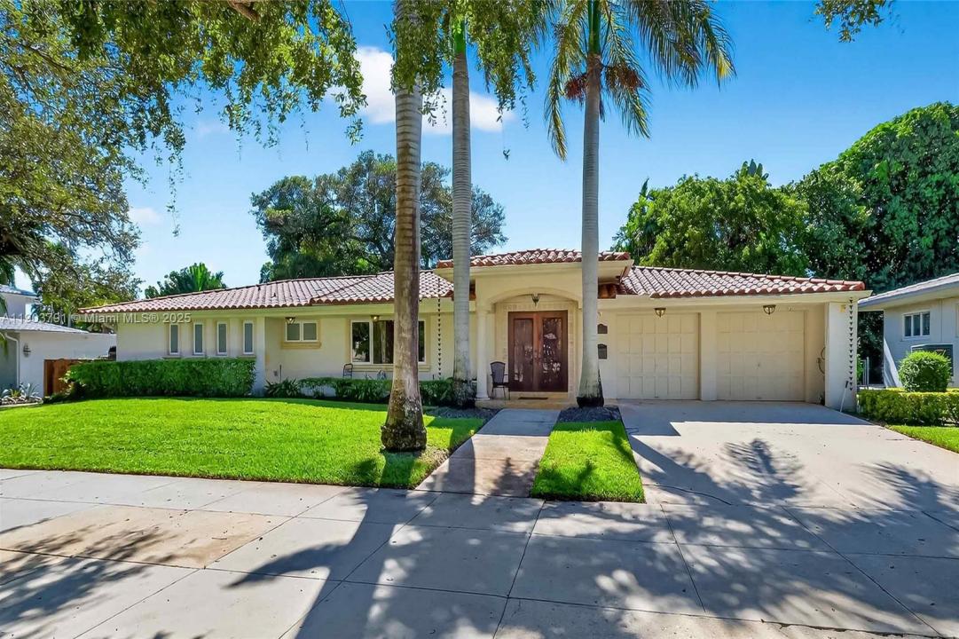 1266 NE 101st St, Miami Shores, Floride 33138, États-Unis