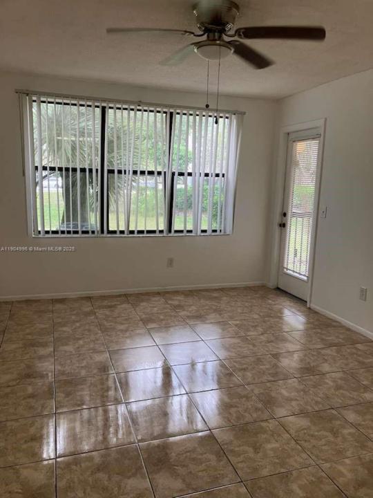 4581 W Mcnab Rd 14, Pompano Beach, Flórida 33069, Estados Unidos