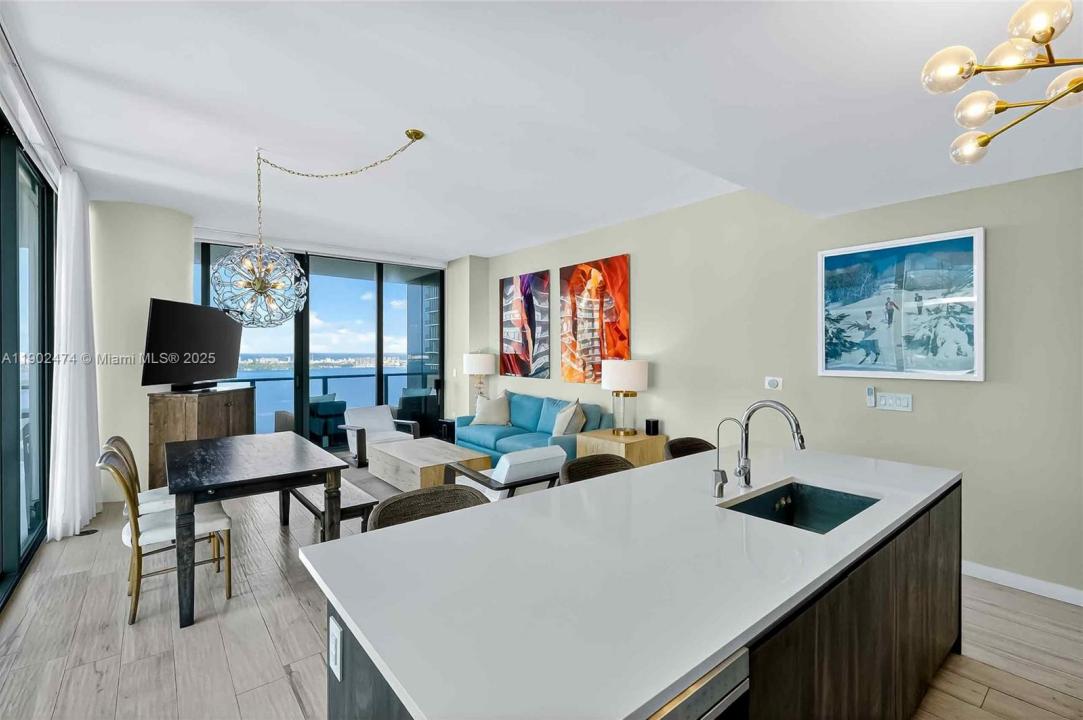 480 NE 31st St 4407, Miami, Florida 33137, Estados Unidos