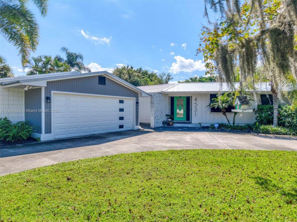 4531 9th Pl, Vero Beach, Florida 32966, USA