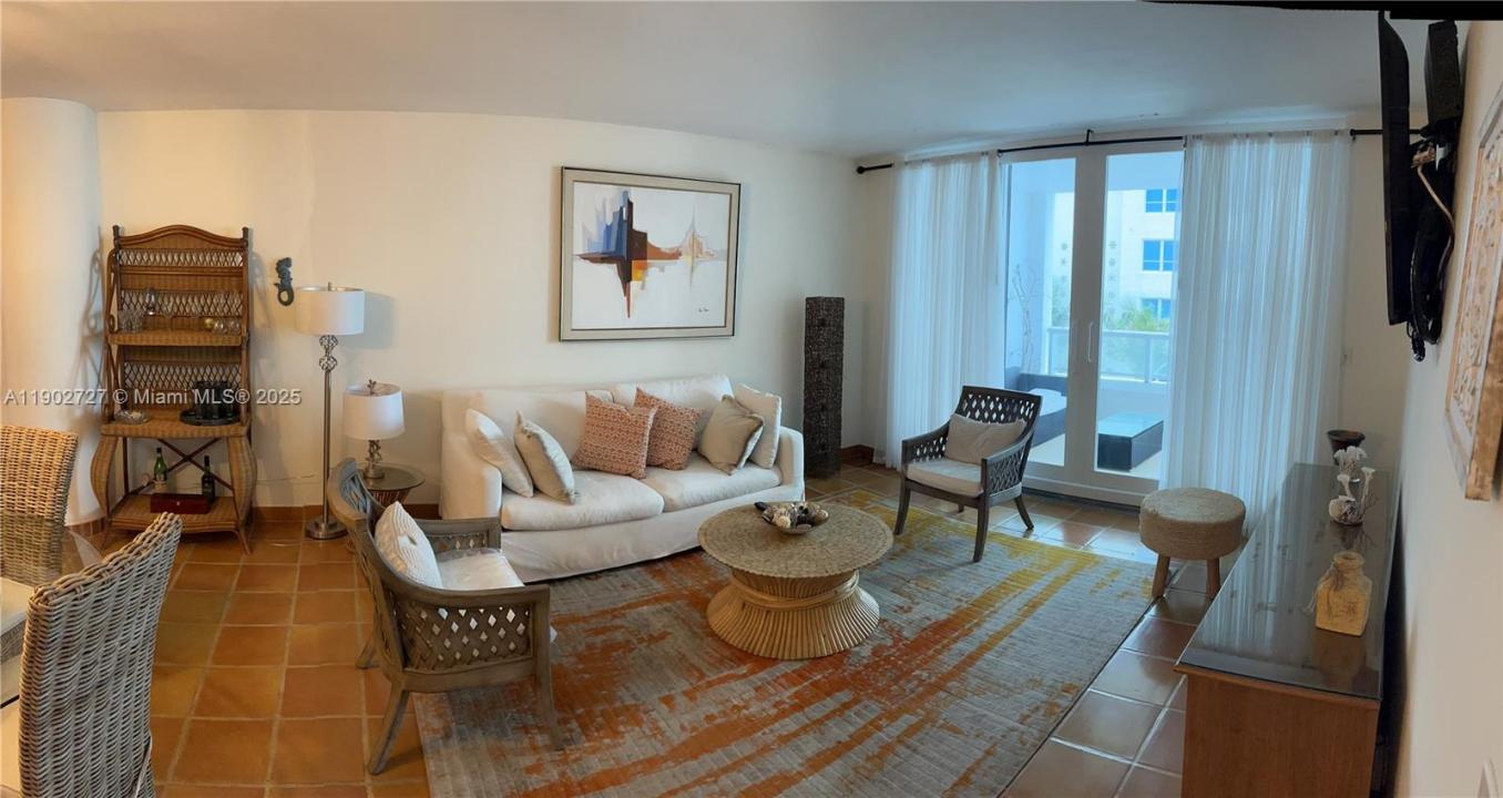 5005 Collins Ave 923, Miami Beach, Florida 33140, USA