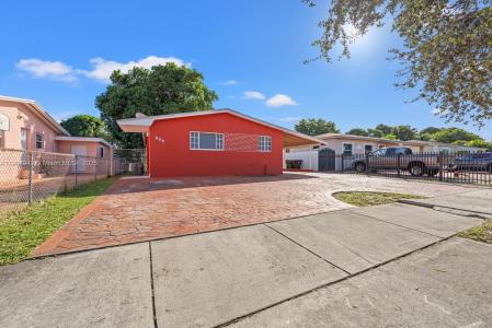 150 E 12th St, Hialeah, Florida 33010, USA