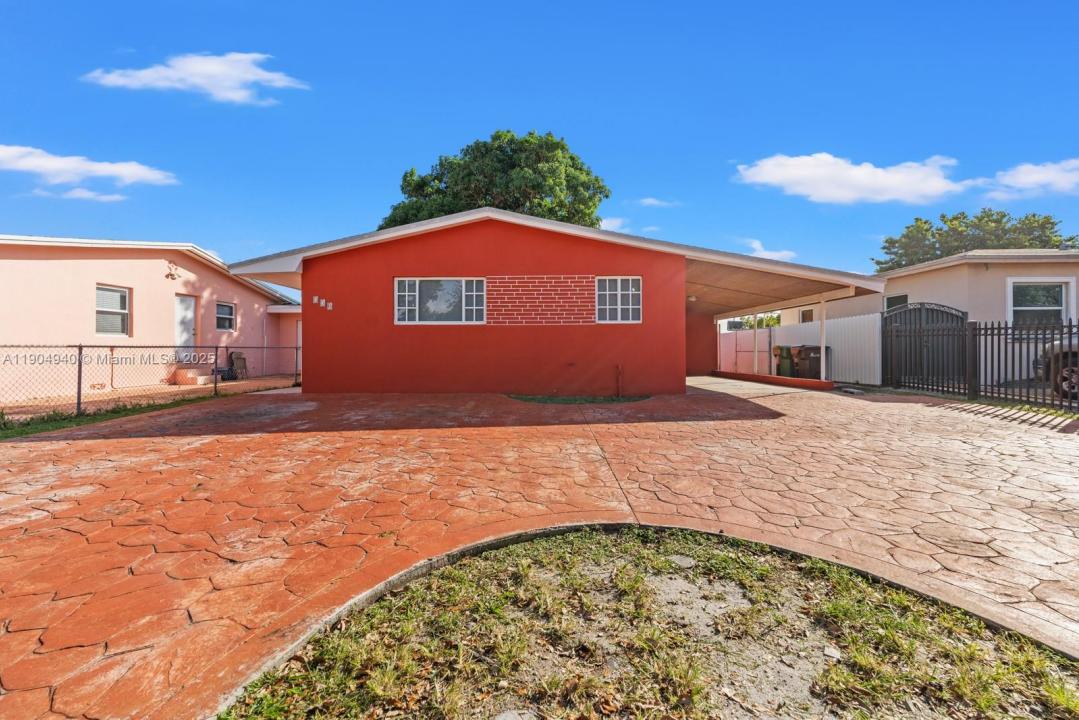 150 E 12th St, Hialeah, Florida 33010, Stati Uniti