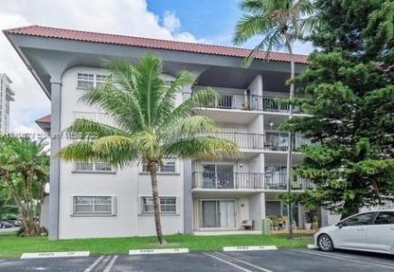 8107 SW 72 Ave 8107, Miami, Florida 33143, USA