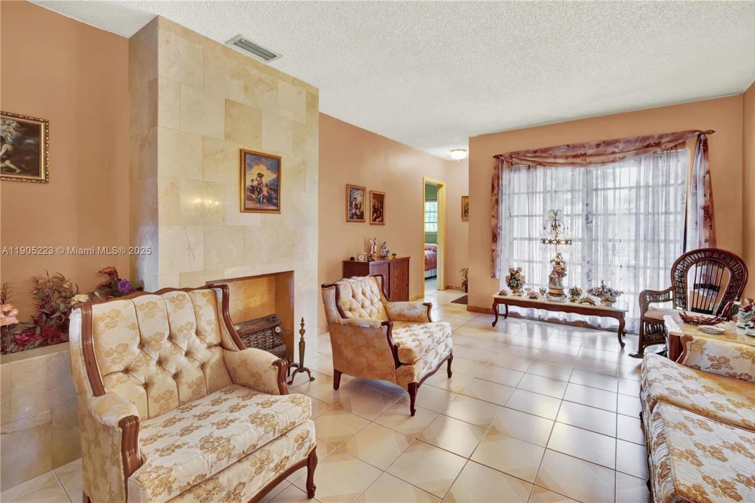 1540 SW 20th Ave, Miami, Florida 33145, Estados Unidos