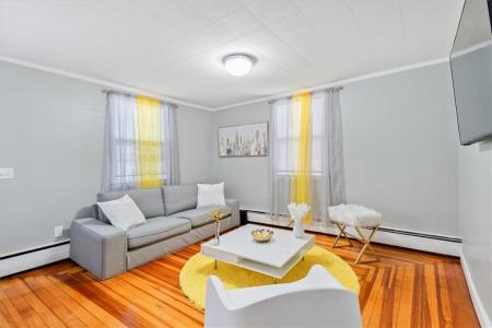 44 Pawtucket Avenue, Pawtucket, Rhode Island 02860, USA