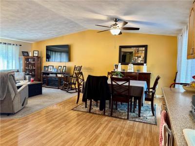 2 Jambray Avenue, Warwick, Rhode Island 02886, Estados Unidos