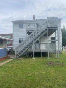 69 Dorr Avenue 2, East Providence, Rhode Island 02915, Estados Unidos