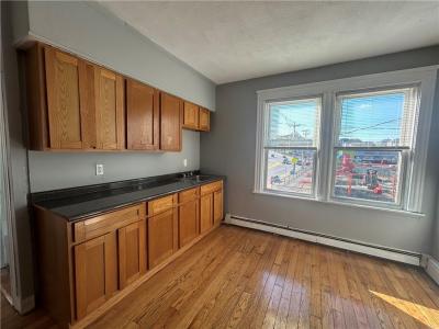 915 Dexter Street, Central Falls, Rhode Island 02863, USA