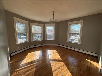 915 Dexter Street, Central Falls, Rhode Island 02863, USA