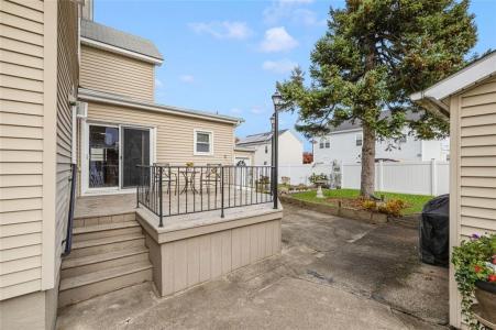 210 Crescent Avenue, Cranston, Rhode Island 02910, États-Unis