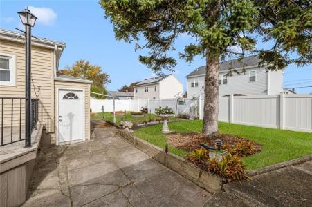 210 Crescent Avenue, Cranston, Rhode Island 02910, États-Unis