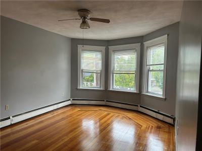 915 Dexter Street 2R, Central Falls, Rhode Island 02863, USA