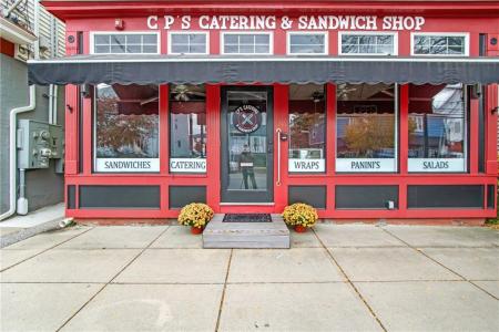 366 Wood Street, Bristol, RI 02809, USA