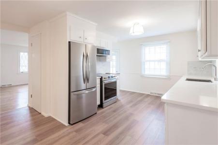 120 Rowe Avenue, Pawtucket, 羅德島州 02861, 美國