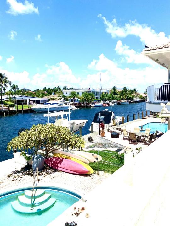 2735 NE 28 Court, Lighthouse Point, Florida 33064, Amerika Birleşik Devletleri