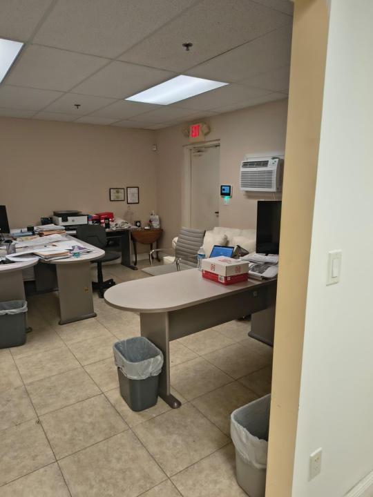 13400 SW 134 Avenue 1c, Miami, Florida 33186