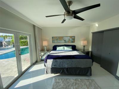 12388 N Bayshore Dr NA, North Miami, Floride 33181, États-Unis