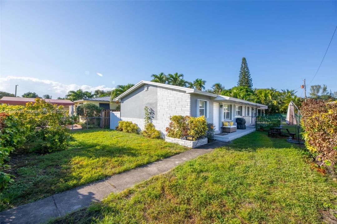 2235 Coolidge St, Hollywood, Floryda 33020, USA