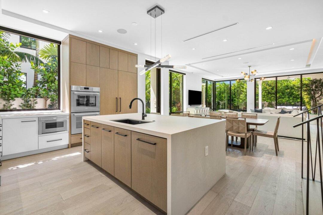 512 NE 7th Avenue, HOFMAN ADD, Delray Beach, Florida 33483