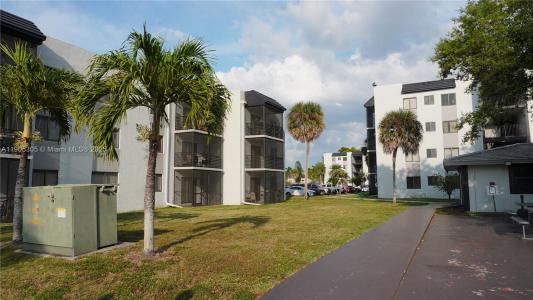 3710 N Pine Island Rd 320, Sunrise, Florida 33351, USA