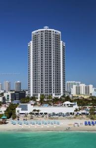 18001 Collins Ave 1608, Sunny Isles Beach, Florida 33160, USA