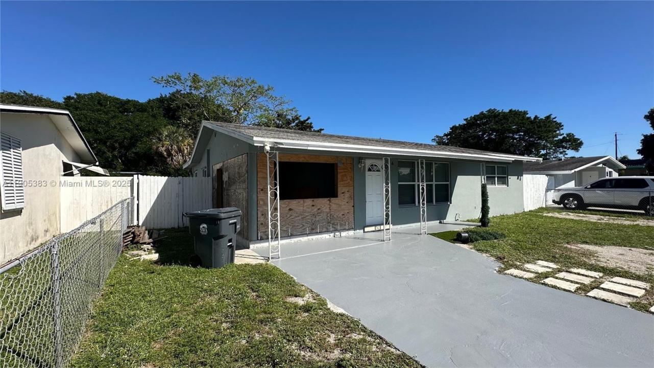 4131 Kirkland Ln 1, Lake Worth, Florida 33461