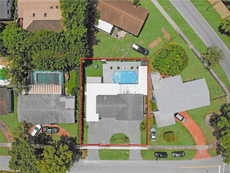 801 NW 172nd Ter, Miami Gardens, Florida 33169