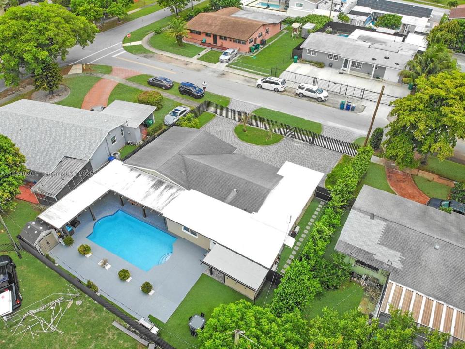 801 NW 172nd Ter, Miami Gardens, Florida 33169