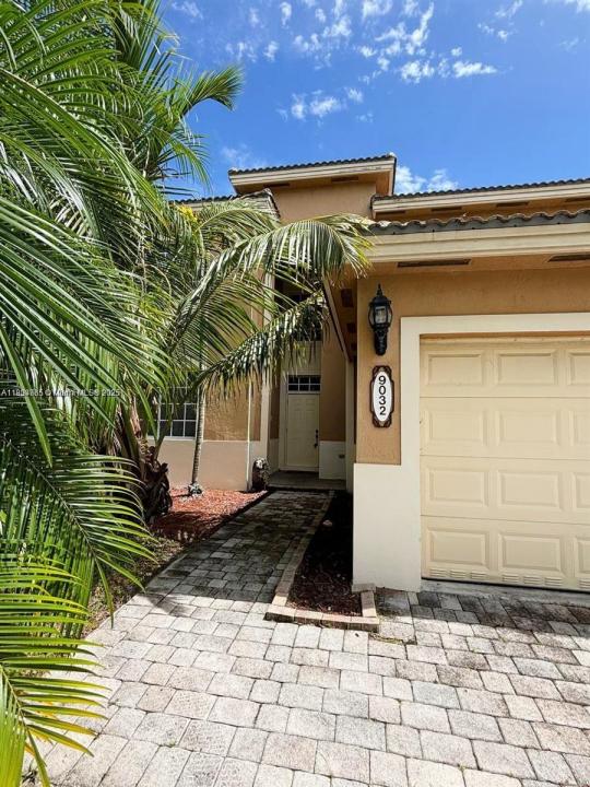 9032 SW 208th Ter 9032, Cutler Bay, Florida 33189