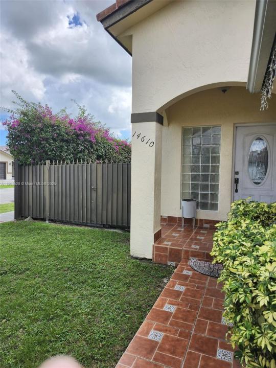 14610 SW 169th Ter, Miami, Floryda 33177, USA