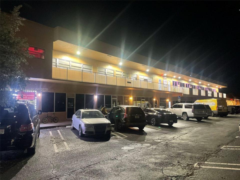 11030 Wiles Rd, Coral Springs, 佛羅里達州 33076, 美國