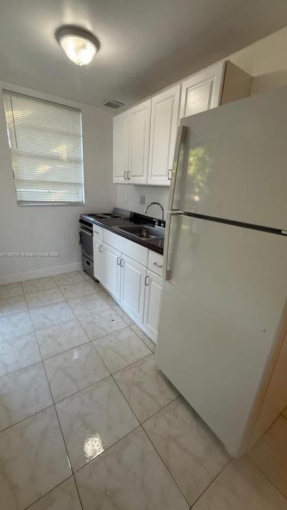 2127 Cleveland St REAR, Hollywood, Florida 33020, Estados Unidos