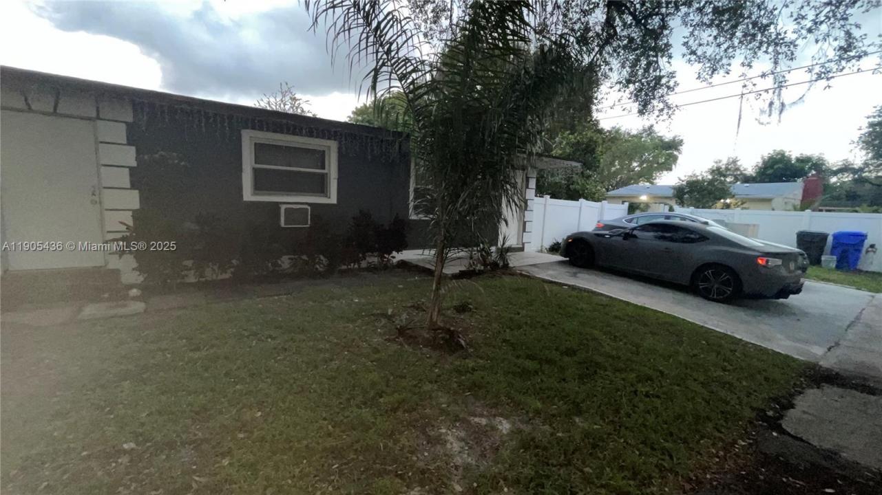 6390 Hayes St 2, Hollywood, Florida 33024