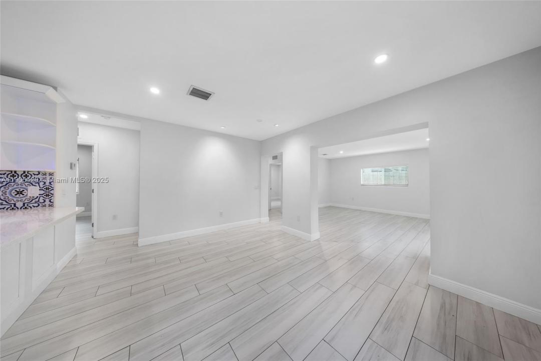 2306 N 28th Ave, Hollywood, Florida 33020, USA