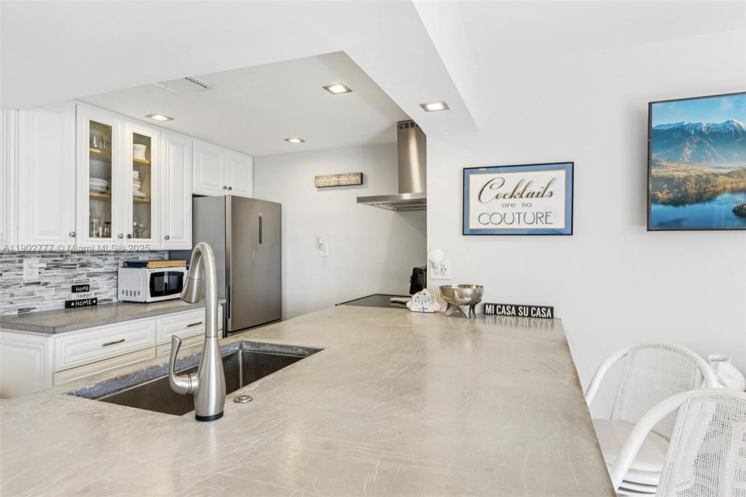 1050 SE 15th St 500, Fort Lauderdale, Florida 33316