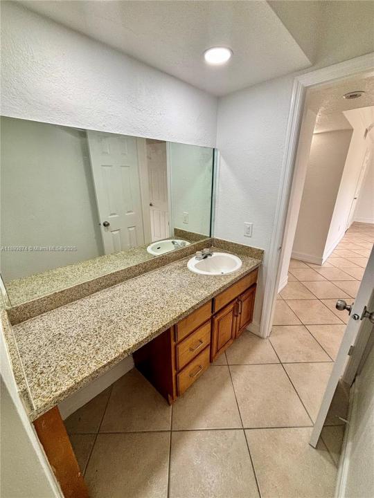 8475 SW 94th St 211E, Miami, Flórida 33156, Estados Unidos