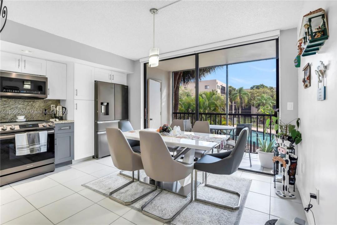 8540 SW 133rd Ave Rd 212, Miami, Floride 33183, États-Unis