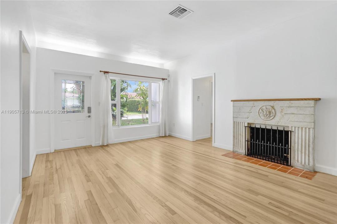 912 Wallace St., Coral Gables, פלורידה 33134, ארצות הברית של אמריקה