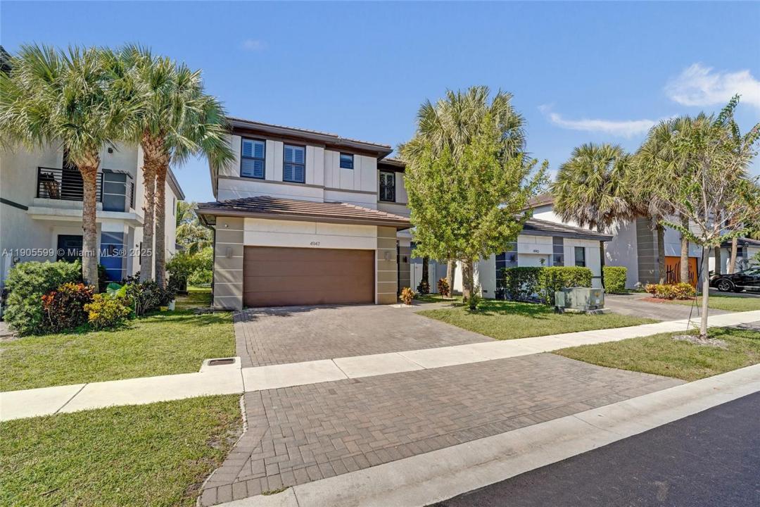 4947 Whispering Way, Dania Beach, Floride 33312, États-Unis