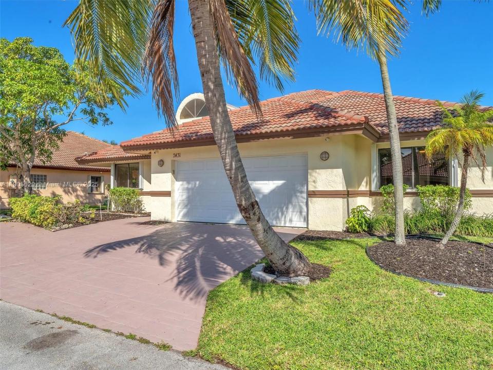 7431 NW 39th St, Lauderhill, Florida 33319