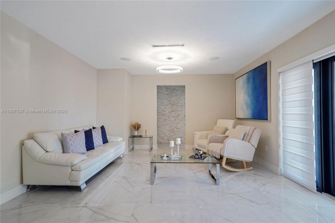 1851 NW 32nd Ave, Miami, فلوريدا 33125, الولايات المتحدة