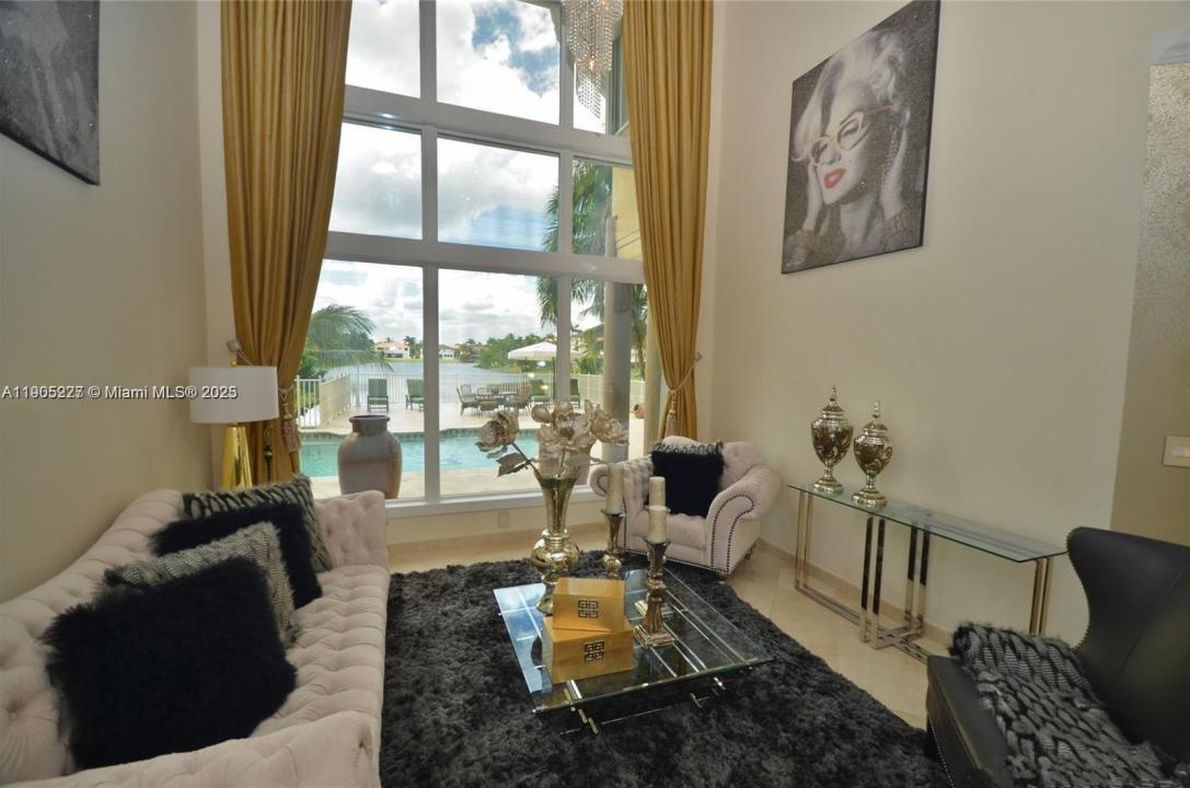 16232 NW 79th Ave, Miami Lakes, 佛羅里達州 33016, 美國