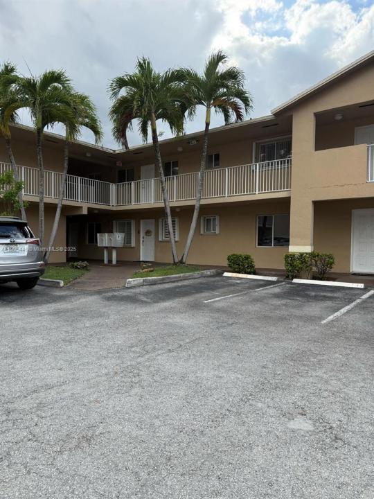 3041 W 76th St B-103, Hialeah, Флорида 33018, Соединенные Штаты